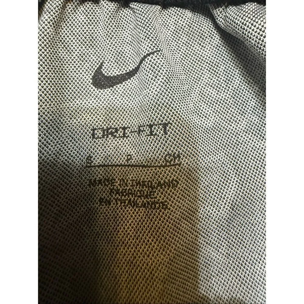 Nike Youth Loose Fit Dri-FIT DNA Seasonal Basketball Shorts Black White Small